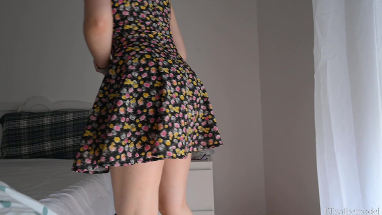 ElizaTheModel: Twirl mengusik