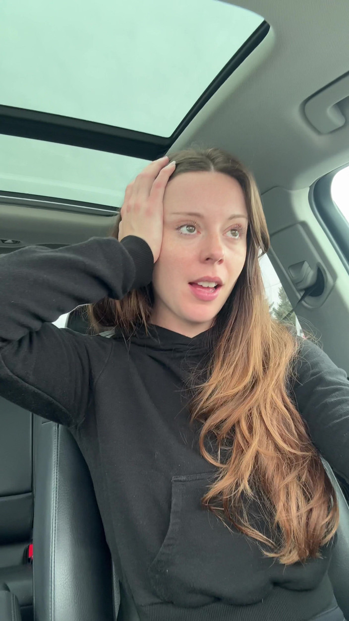 Nadia Foxx: Awek cantik Kanada turun dalam Drive Thru!