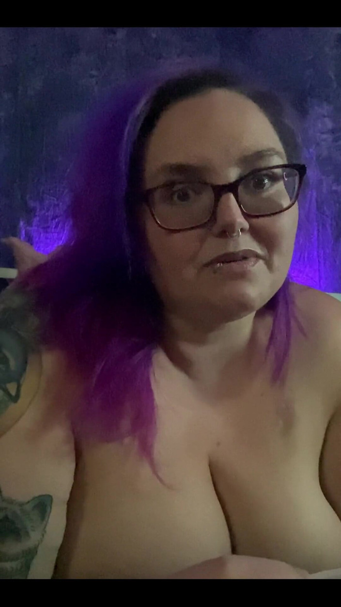 Sara Star: Nude Readings: to One in Paradise