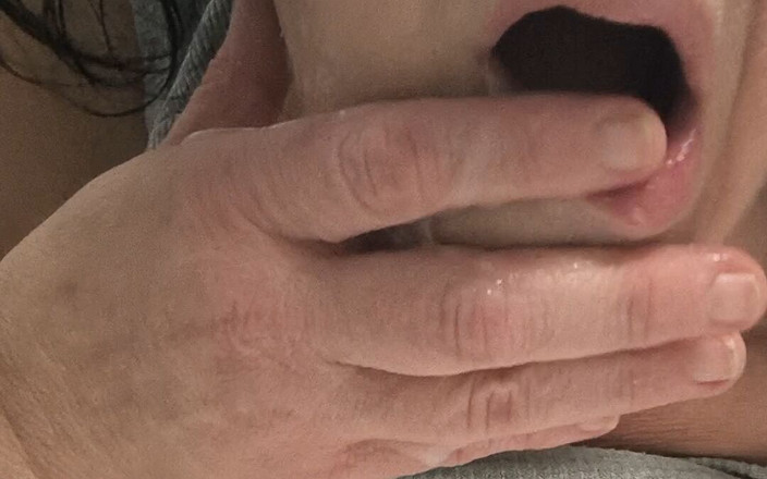 HerculesnVENUS: Omg, udělal jsi se mi do pusy, kapala mi po...