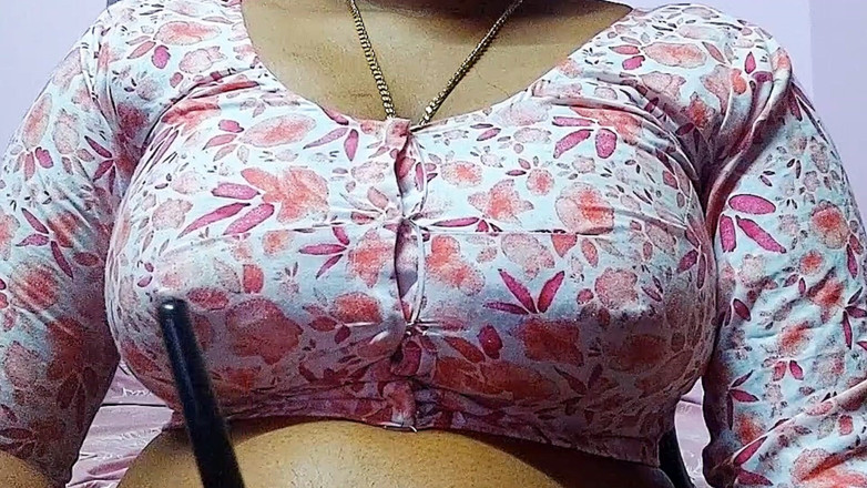 Desi Mohini: Хардкорный секс индийской подруги Бходжпури с бойфрендом.