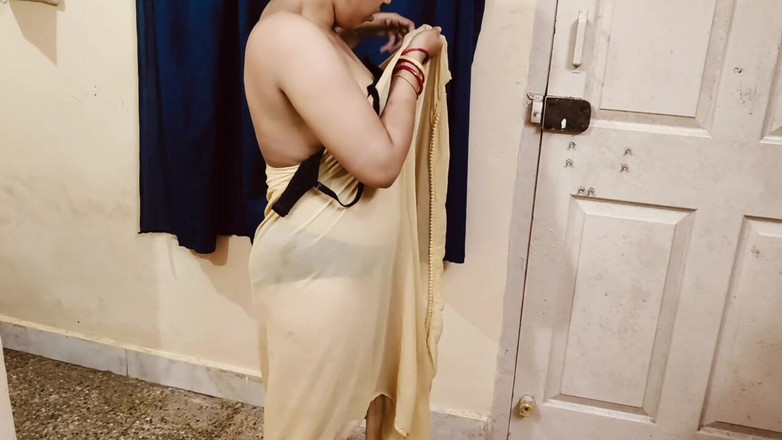 Madhu bhabhi: Natürliches dorfhaus-ehefrau nacktes badevideo