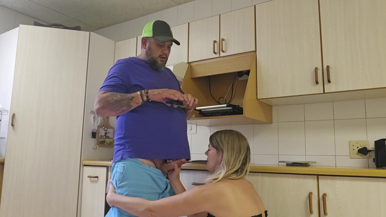 Sparowdox: Sexe debout avec mon ex dans la cuisine