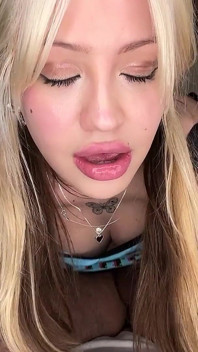 Latina Loira Pequena É Fodida Por Toda Parte