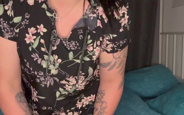 SexyBunny97: Dari bekerja ke rumah dan akhirnya merasakan cinta diri sendiri