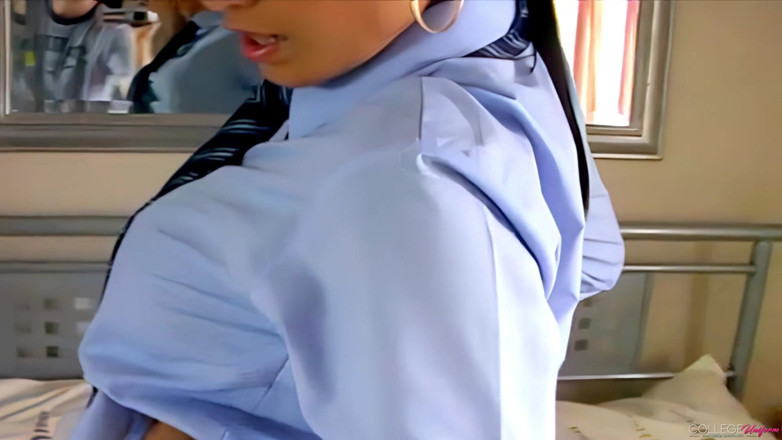 College Uniform: 사샤 지팡이를 담은 유니폼 티저