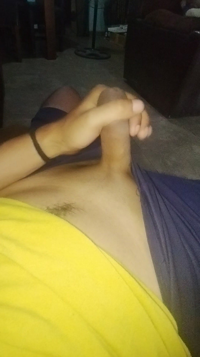AlexAlejandro13: 巨大的勃起棍子