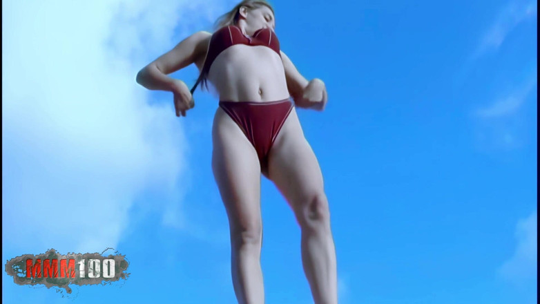 MMM100: Val: francouzská Libertine pózuje nahá u moře