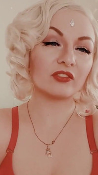 Женское доминирование с потной подмышками в видео от первого лица, подборка от HumiliaTrix (Arya Grander) женское доминирование, грязный разговор
