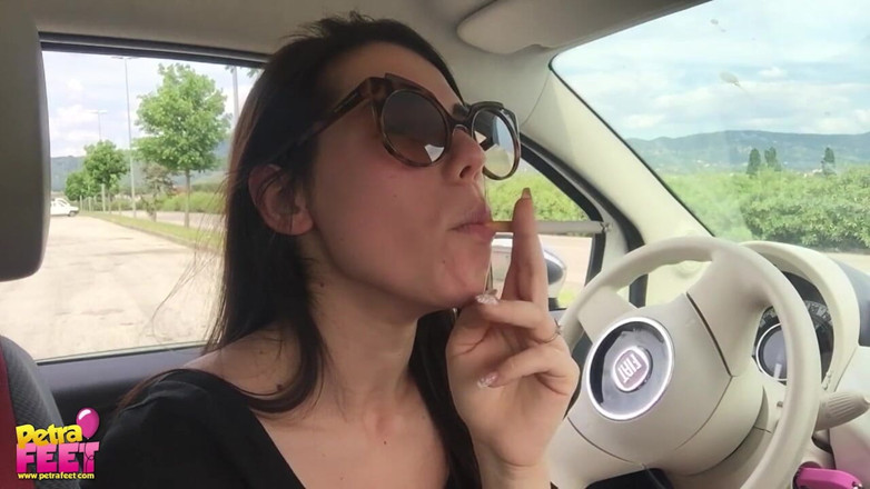 Smokin Fetish: Smoking in the car with hot teen