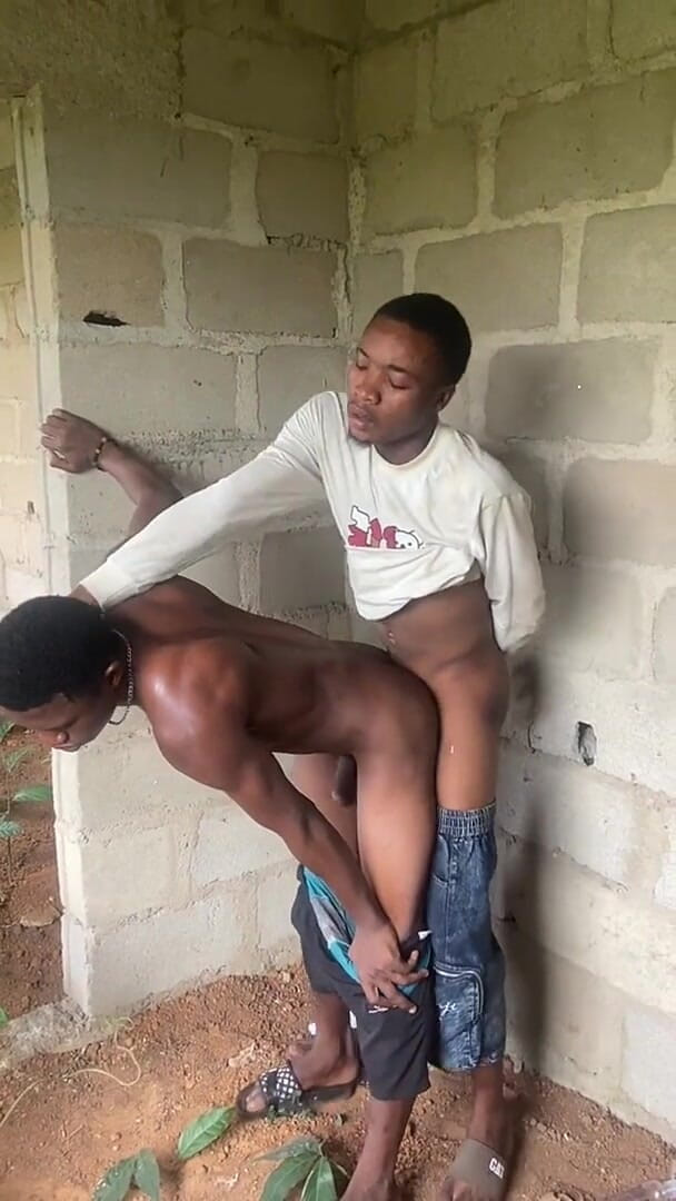 Huge Dick in My Pussy (Black handsome guy) Huge Dick in My Pussy (Black handsome guy)