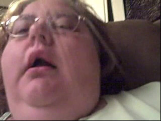BBW nurse Vicki adventures with friends: Fétiche béant pour toi !