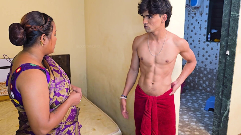 Kamasutra61: maalik ne snan karne ke baad naukraani ko choda