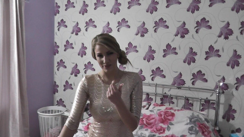 DanielleMaye: Rendez-vous avec un petit pénis