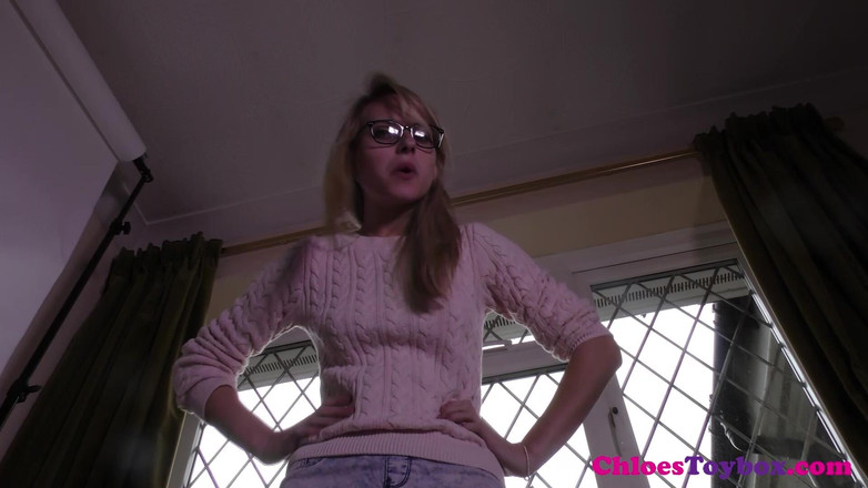 Chloe Toy: Pequena formiga