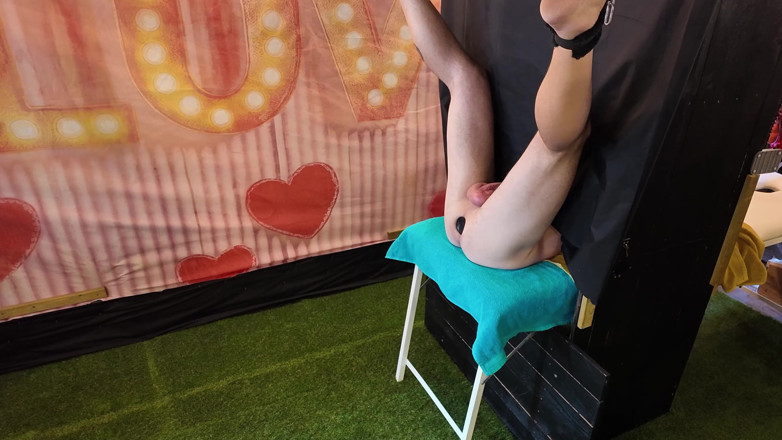 Mr D and Miss C: Velký penis glory hole sexy bisexuální manžel anální šukání, zatímco manželka...