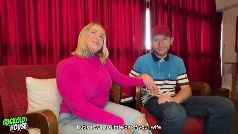 CuckoldHouse: O femeie căsătorită participă la o orgie cu 3 bărbați în timp...