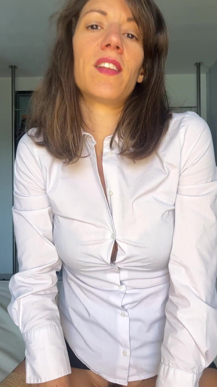 Lety Howl: Masturbare anală solo după o zi grea la serviciu