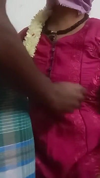 Ibu rumah tangga tamil selingkuh sama mantan pacarnya