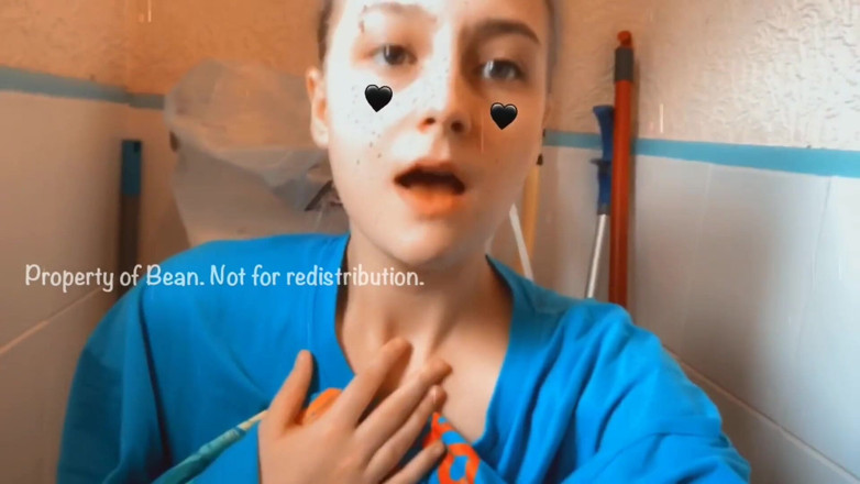 Alice Bean: Отчаяние в туалете