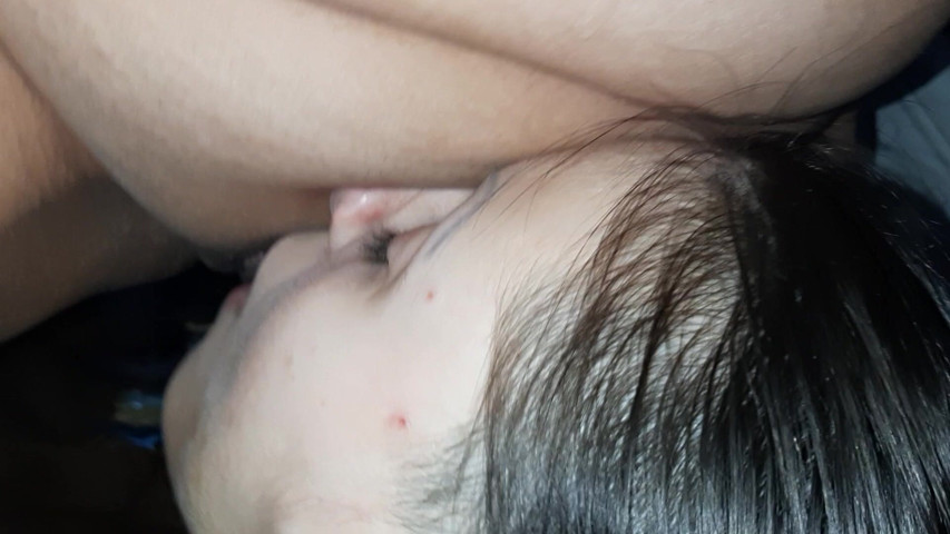 She Loves to Lick Me on Her Knees (Lesbian-candys) She Loves to Lick Me on Her Knees (Lesbian-candys)