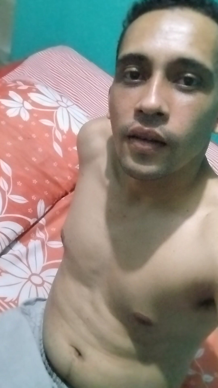 Oli Model: Let Me Cum