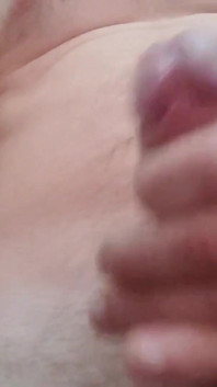 POV-lutscht chefs großen schwanz bei der arbeit, erster blowjob