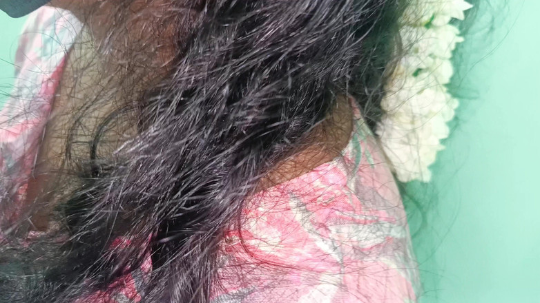 Laxi ammu: Tante seksi asal mallu yang sudah menikah lagi pamer mesra-mesraan...