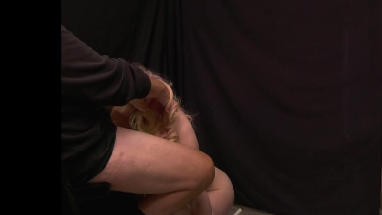 Tia Tizzianni Productions: Bella Bates pracuje ve stripklubu jde dolů na klienta