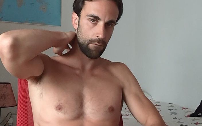 Zeus Ray: Me Desnudo, Muestro Mi Polla Masiva, Me Pajeo Y Me...