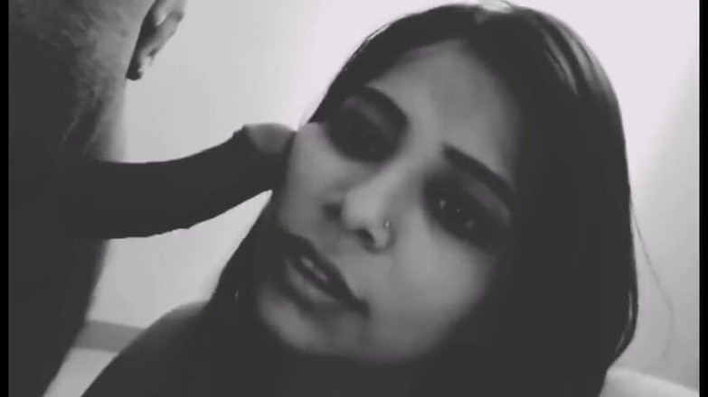 Rishi: Lutschte den penis und brachte mich dazu, wasser zu trinken,...