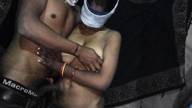 sarita Nagaa: Hintliden yaşlıya seks desi seks erkek arkadaş