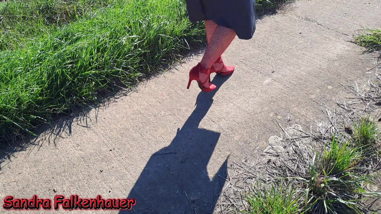 Sandra Falkenhauer: Наслаждение в полях