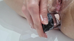 Ana Liz: Il Coniglietto Di Playboy Scivola Nel Buco Del Culo...