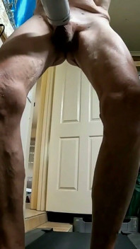 Haciendo un poco de excitación y semen