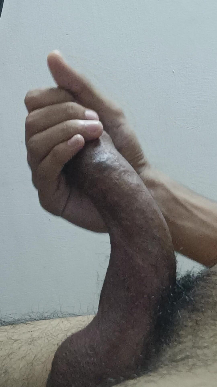 slayboy69: Het pojke som kantar sin kuk mycket länge och tittar...
