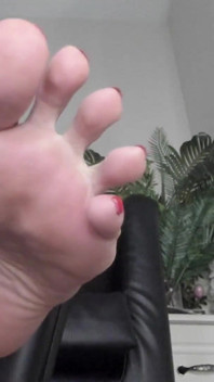 Big Under Feet