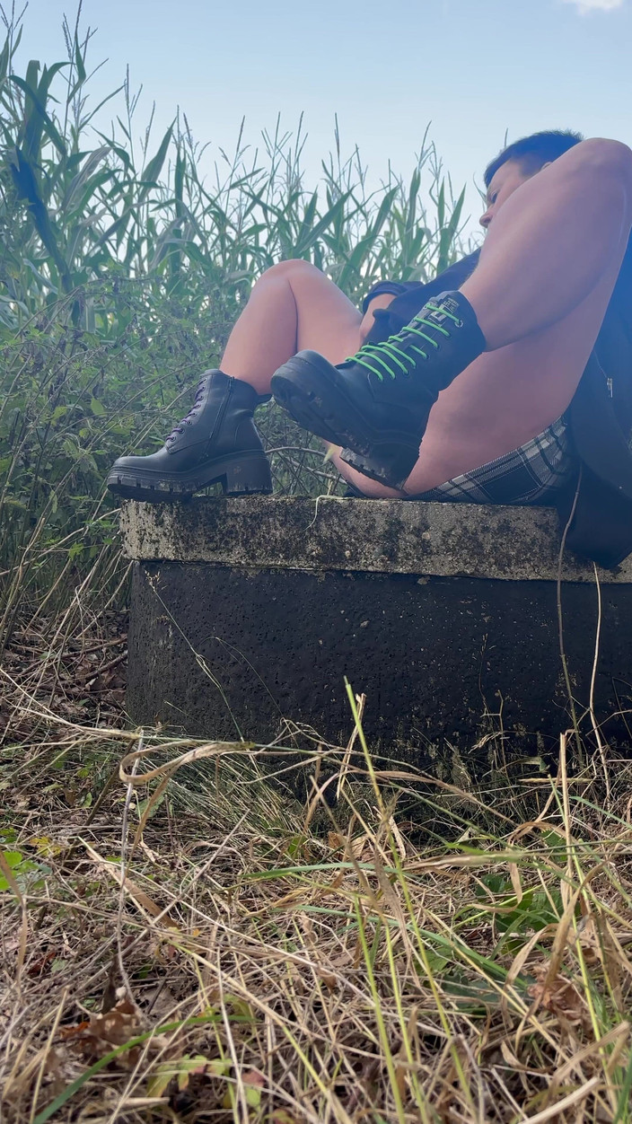 Hairyminka: Bir mısır koçanı servis etmek zorunda kaldı