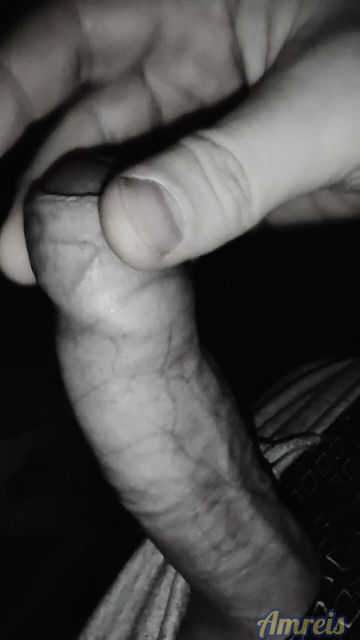 Amreis: Сперма пізньої ночі. ковзаюча плоть на члені. Оргазм крупним планом.