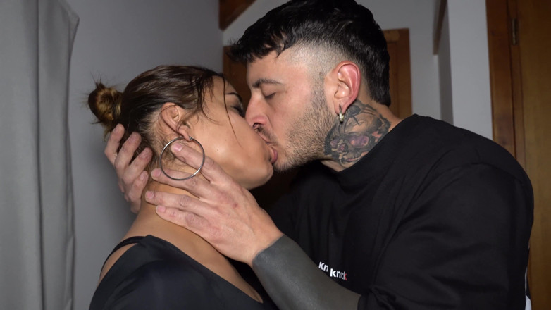 Knock Knock Club: Let Them Do It in Front of Me! My Girlfriend...