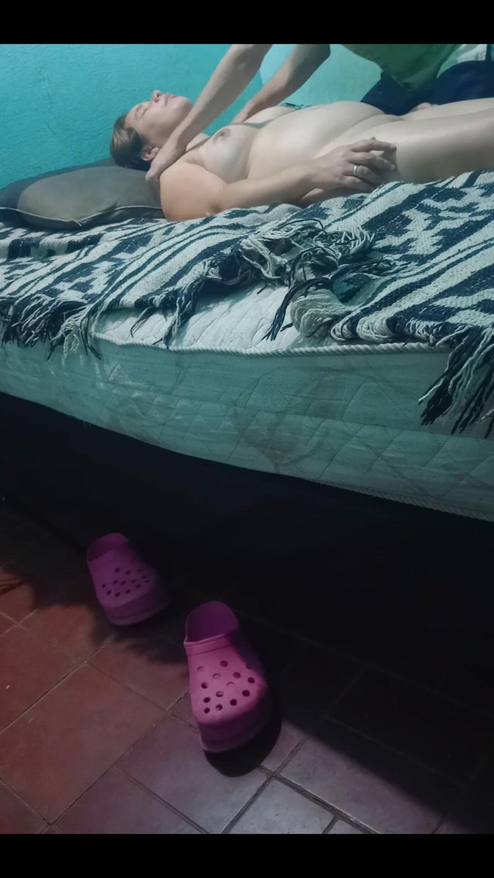 Fitcure1: Entspannende massage für mein molliges mädchen