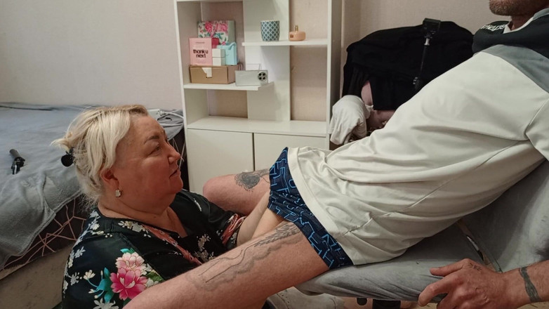 Zona901: Granne ger avsugning för att få tillräckligt med sperma