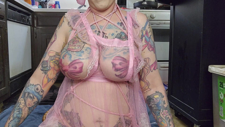 Animer gamer girl: Tradwife: tutto in giocattoli profondi anale