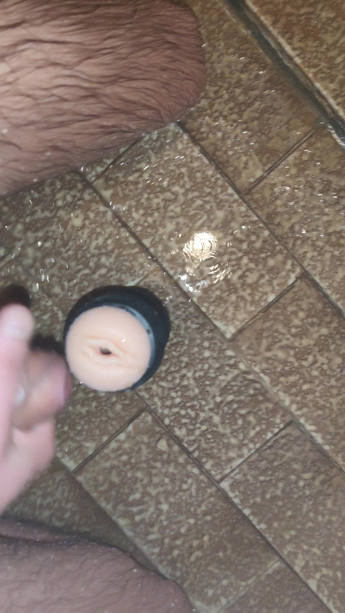 MartyBrady: Retro Twink Boy gra cipkę