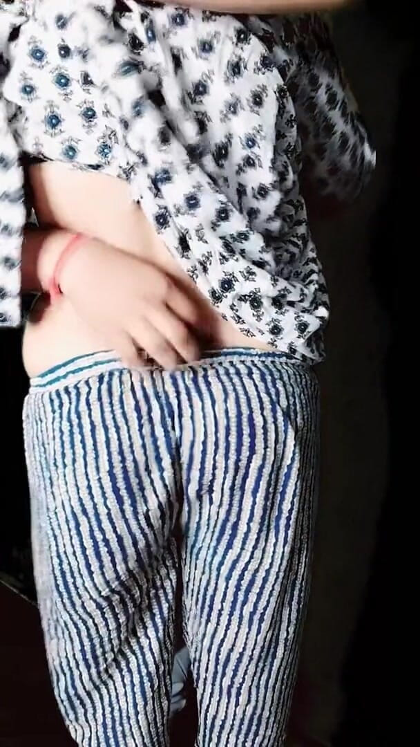 Vicky Thakur: Vicky saje Riya Pussy indická vesnická holka