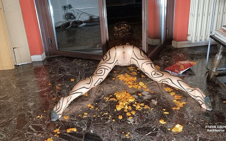You Are My Junk Food Dumpster - Farting (Fashion model is my fetish)