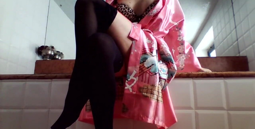savannahamatoriale: Gambe incrociate sexy. Vedi tra di loro