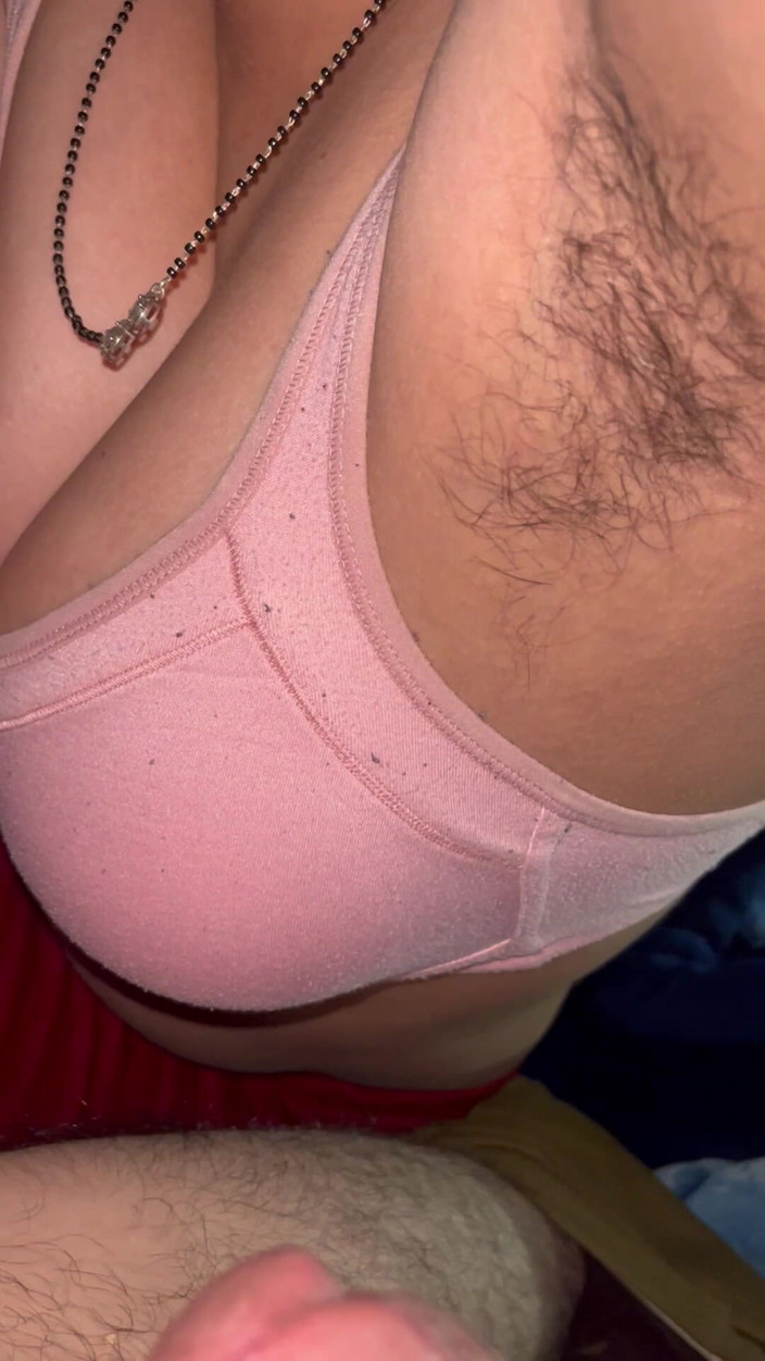 Lavina: Bini Punjabi Saya Melakukan Handjob Terbaik - Pancutan Mani Besar