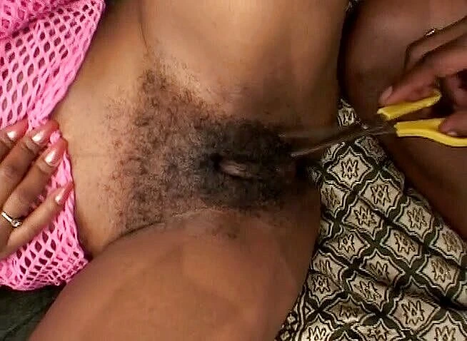 Black Jass: Hairy nubian slut gets her pussy shaved and slammed