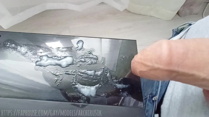 ArchiRusik: 最喜欢的精液，吞精 - 一个男孩的强大射精